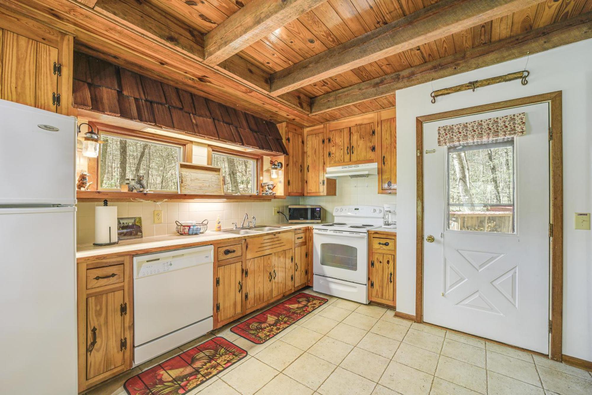 Creekside Whittier Cabin With Fire Pit Near Hiking! Exteriör bild
