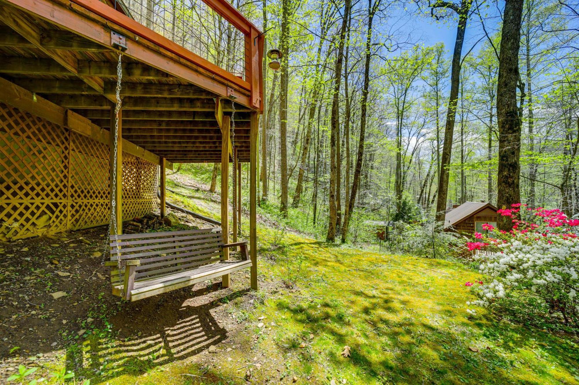 Creekside Whittier Cabin With Fire Pit Near Hiking! Exteriör bild