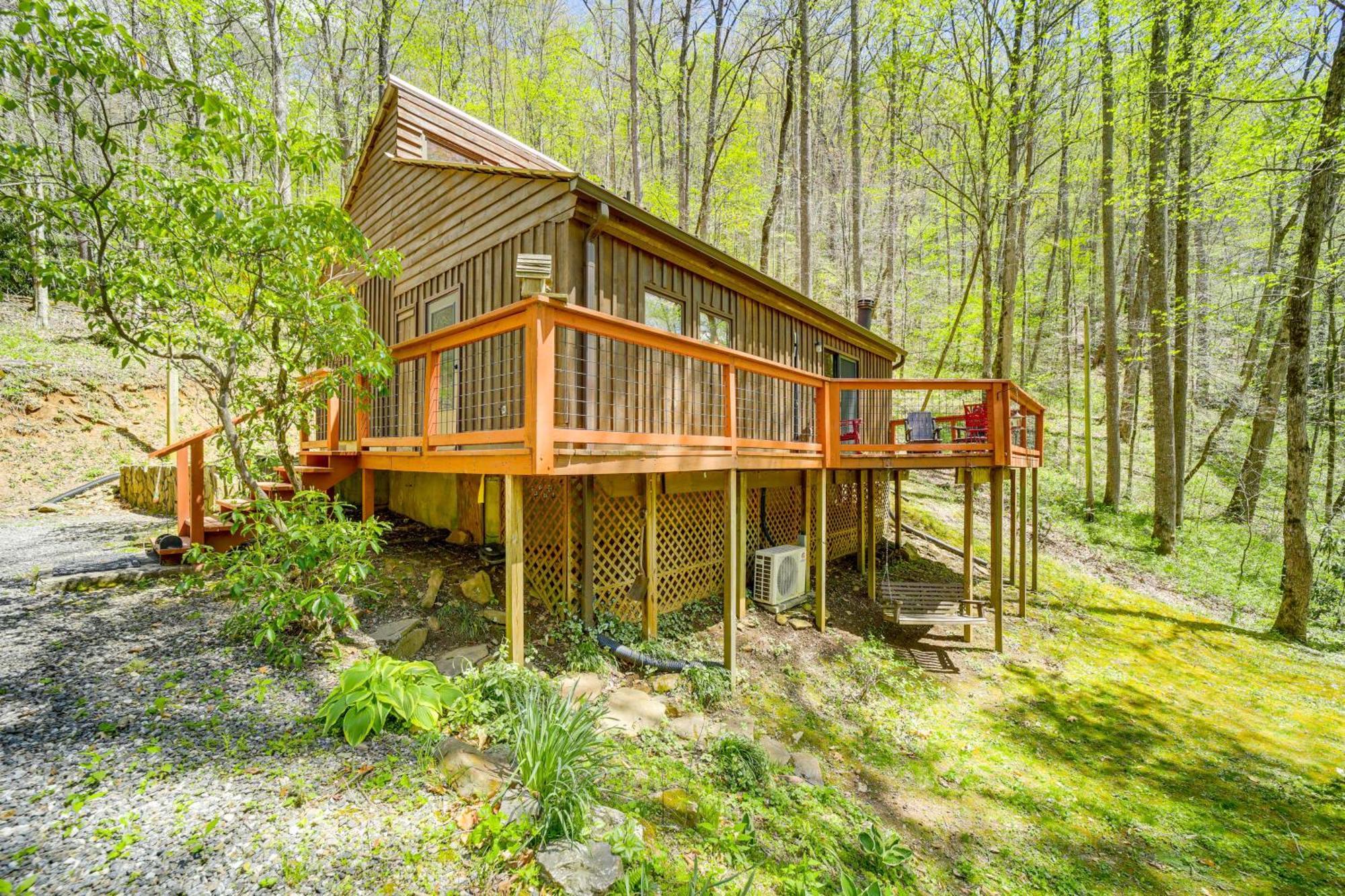 Creekside Whittier Cabin With Fire Pit Near Hiking! Exteriör bild