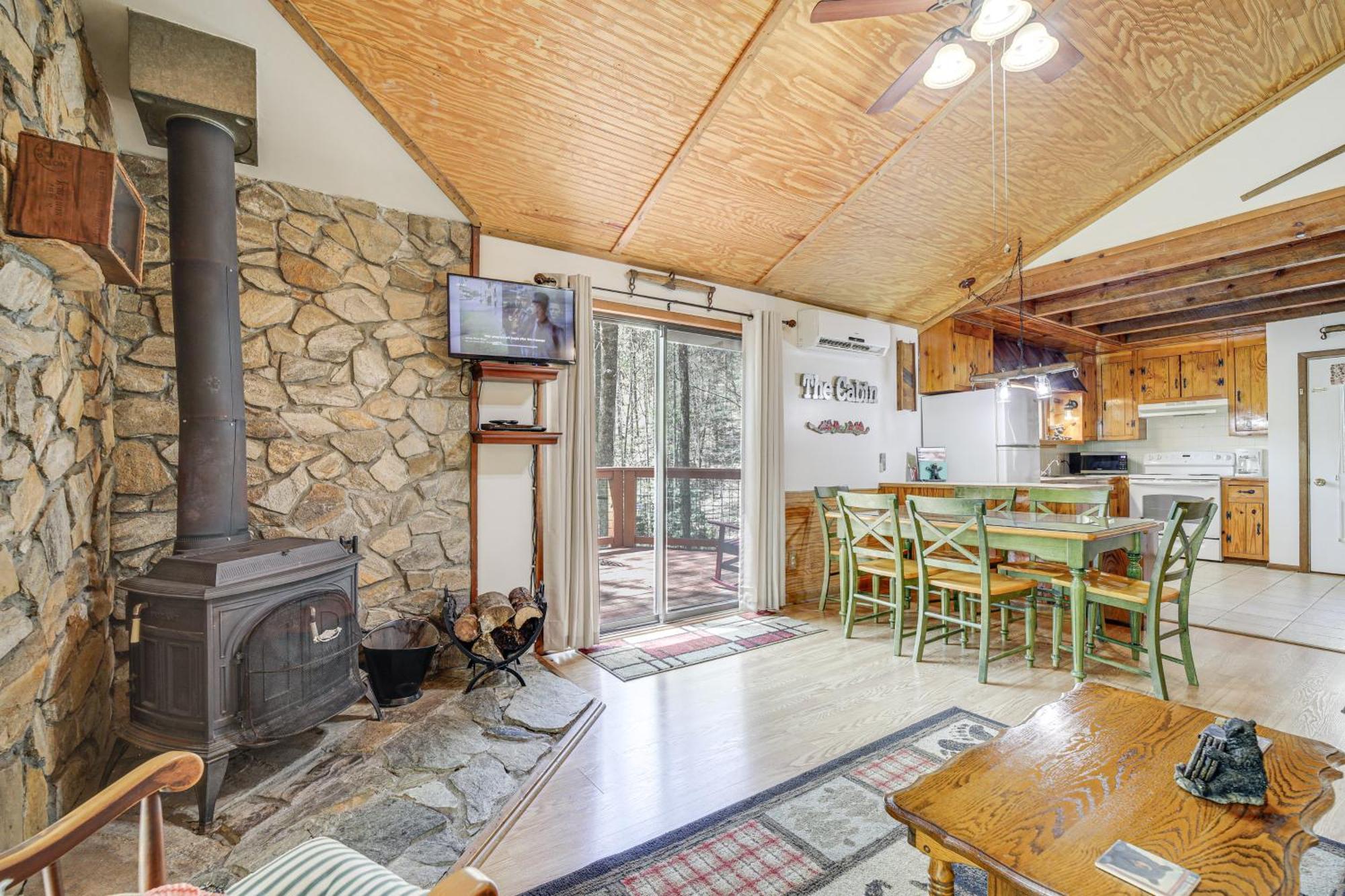 Creekside Whittier Cabin With Fire Pit Near Hiking! Exteriör bild